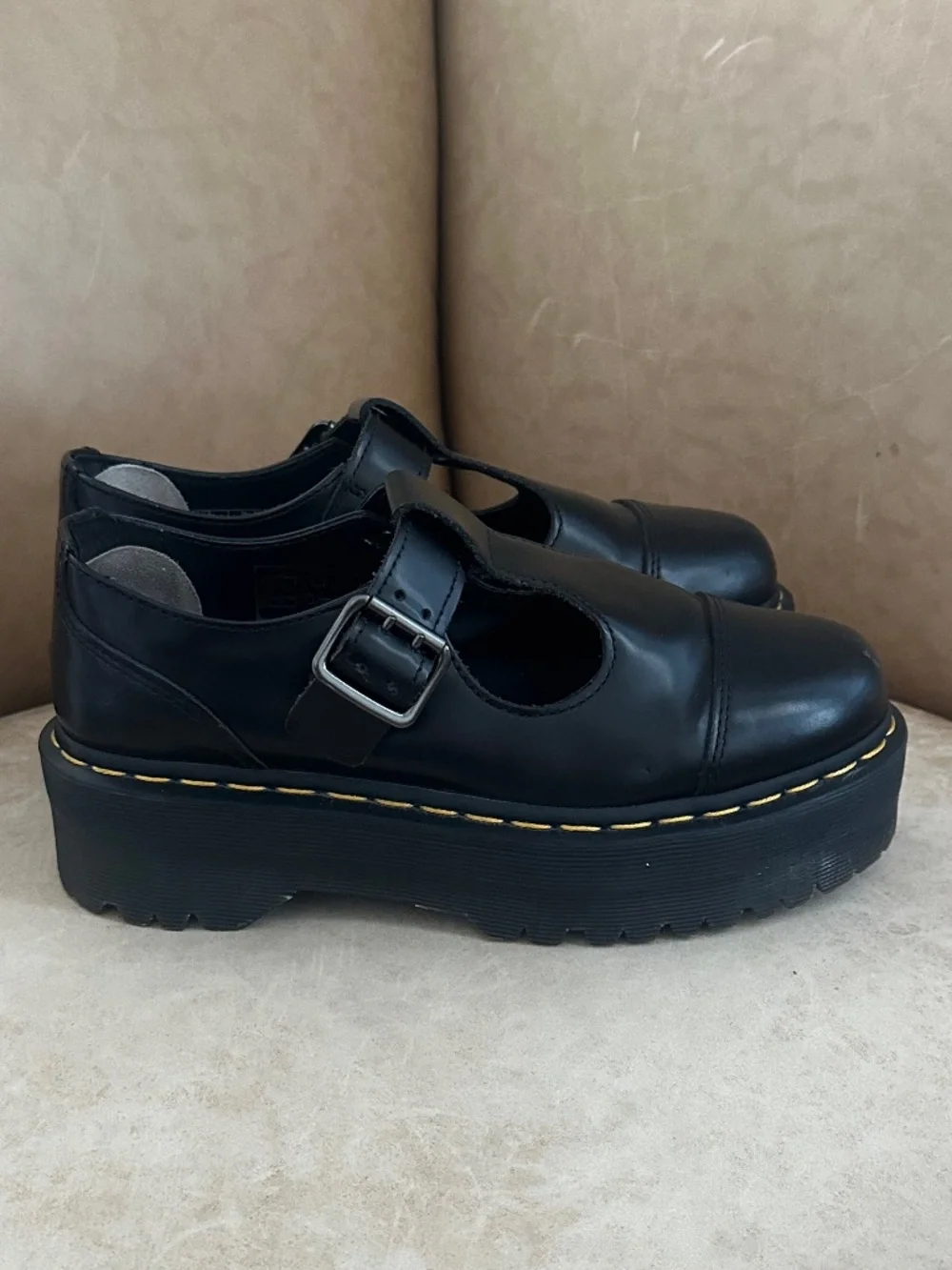 Dr. Martens Bethan Polished Smooth Leather Platform Mary Jane Shoes 7 Classic
